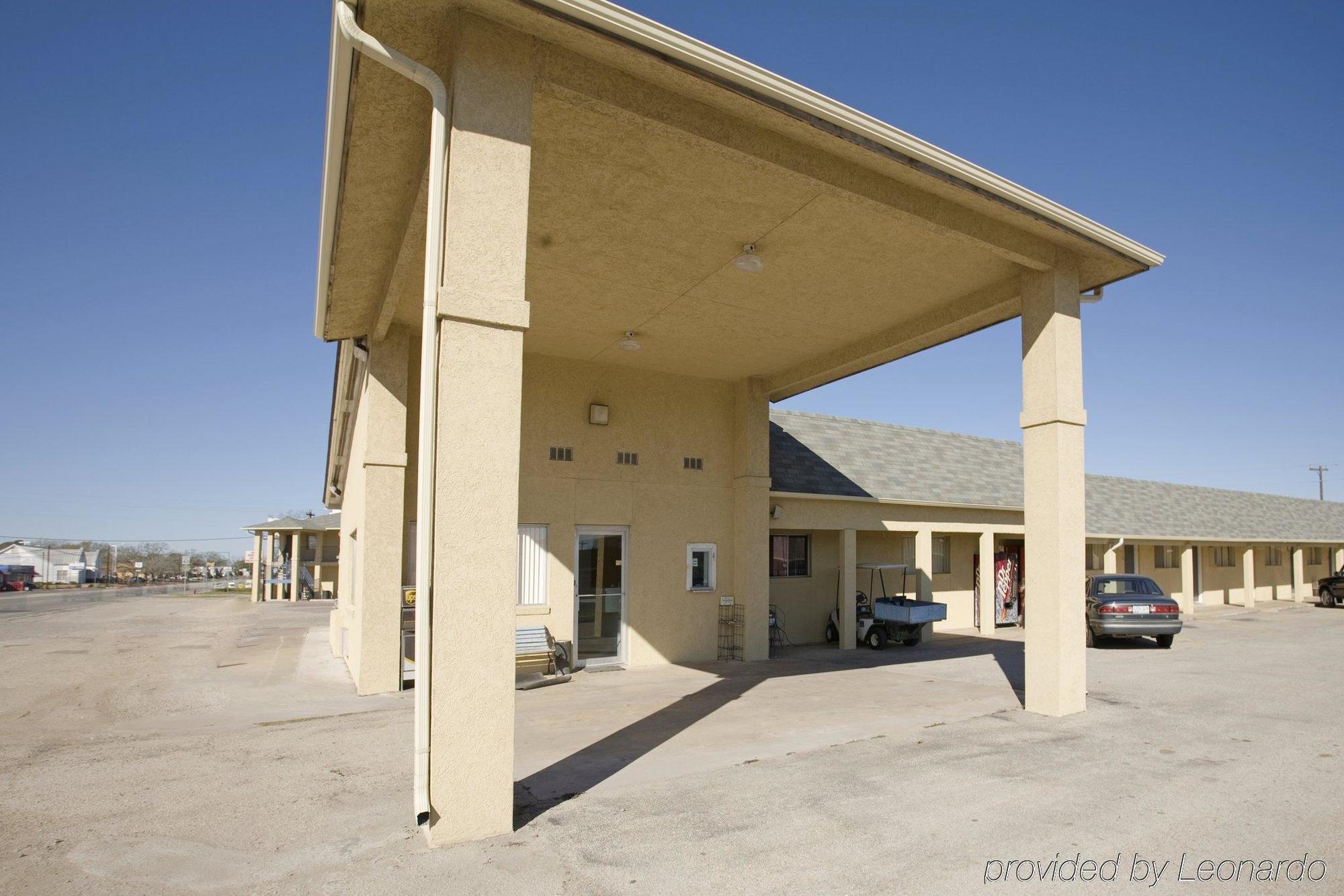 Americas Best Value Inn Giddings Eksteriør billede