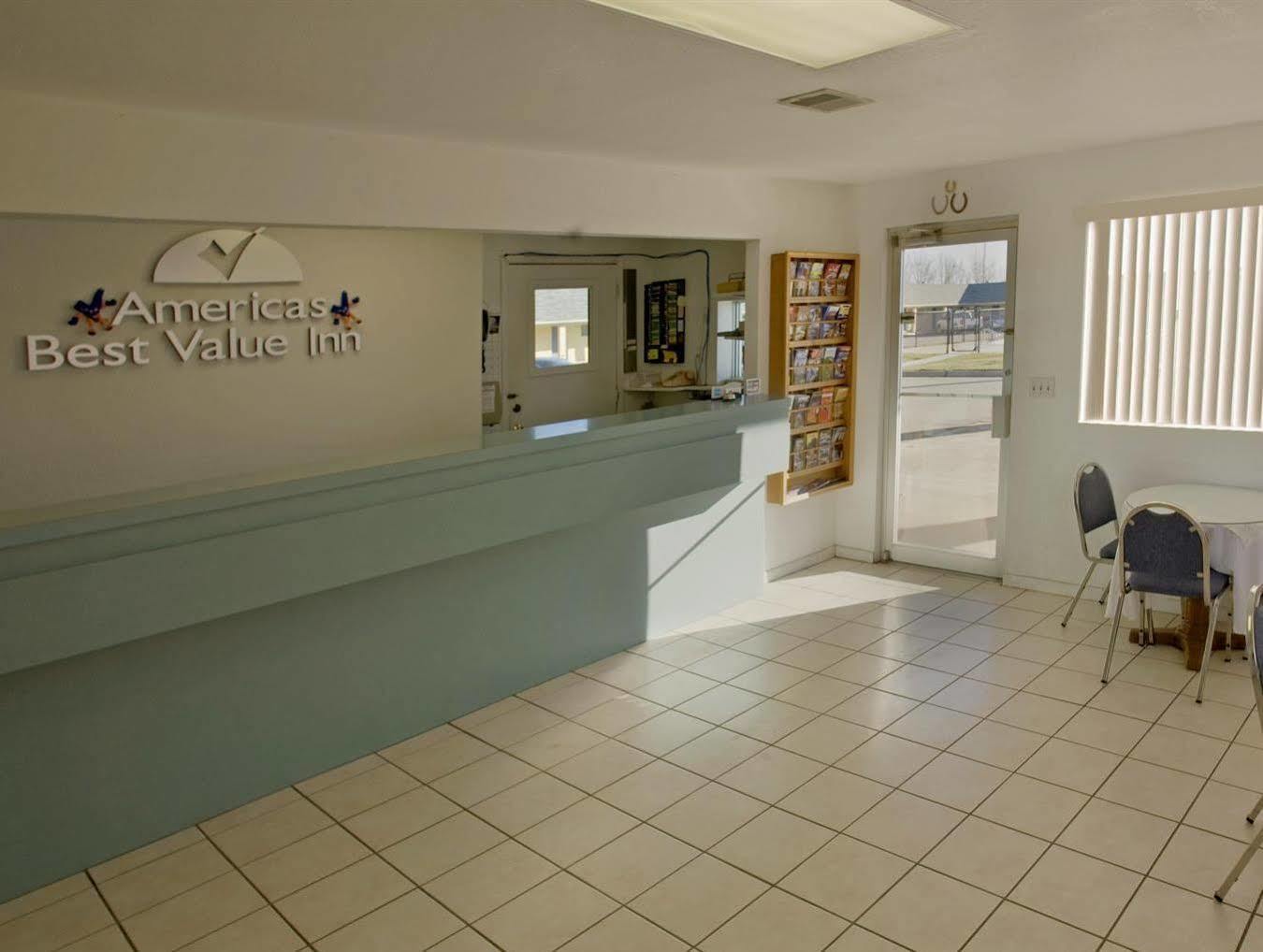 Americas Best Value Inn Giddings Eksteriør billede